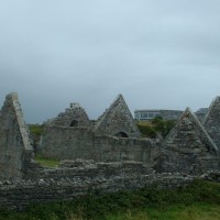 Die Überreste einer alten Kirche in Galway