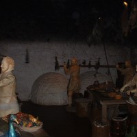 Küche mit Figuren in Castle Stirling